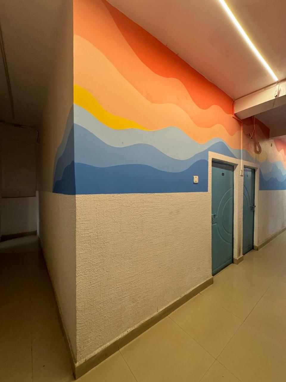 Madsquad Hostel Dorms & Rooms Varanasi Exterior foto