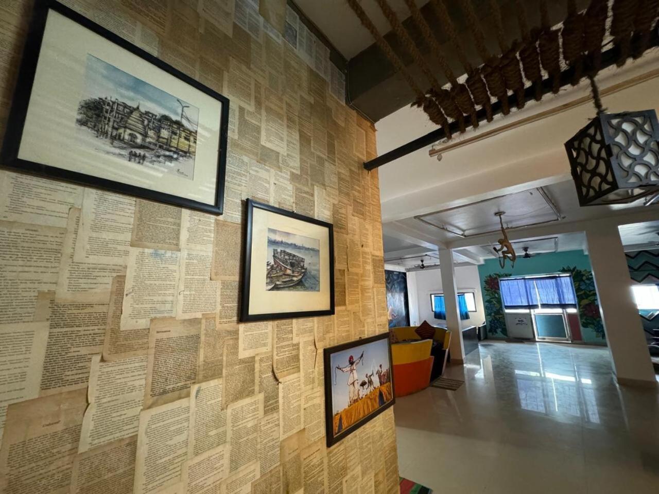 Madsquad Hostel Dorms & Rooms Varanasi Exterior foto